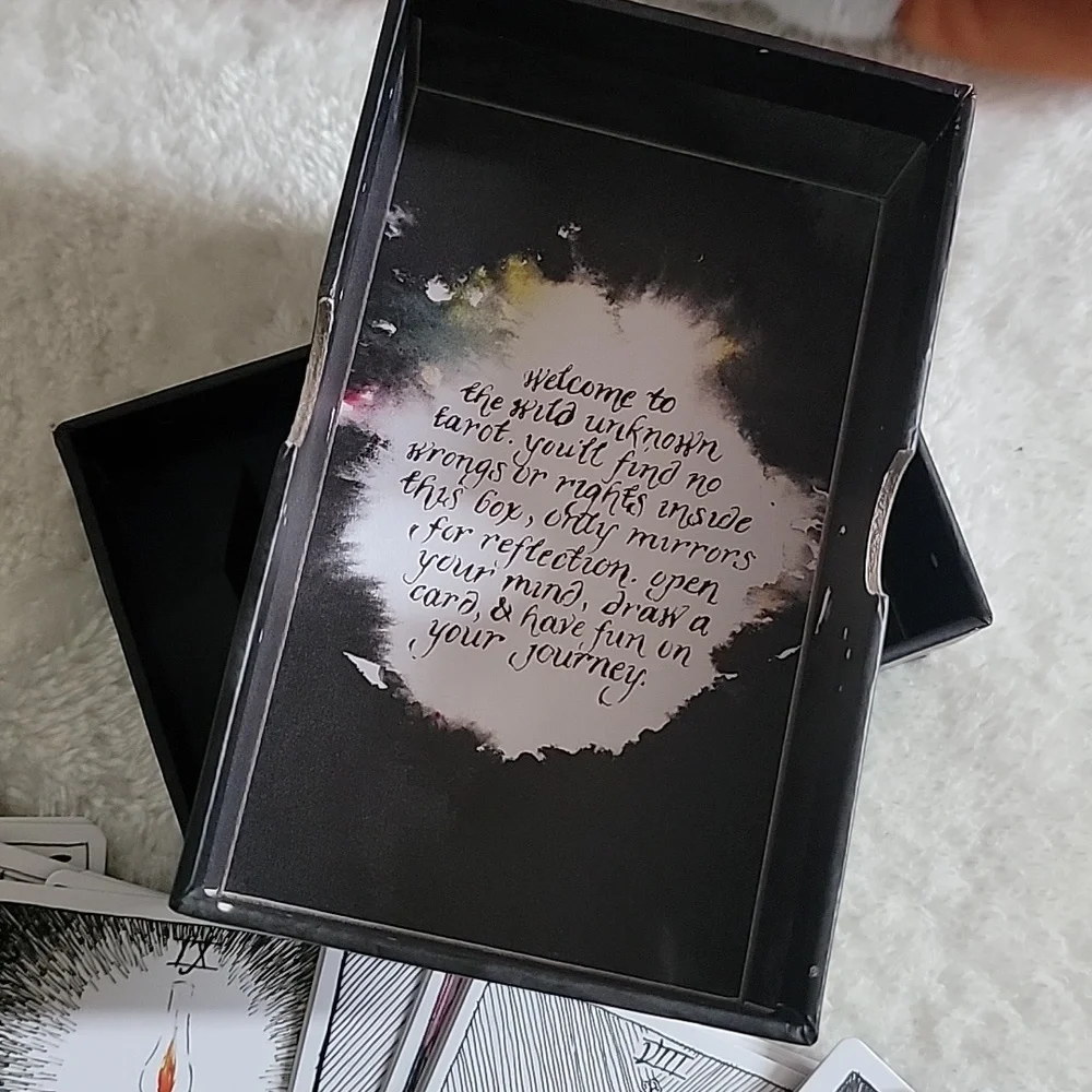 The Wild Unknown Tarot Deck - Picture 6 of 8